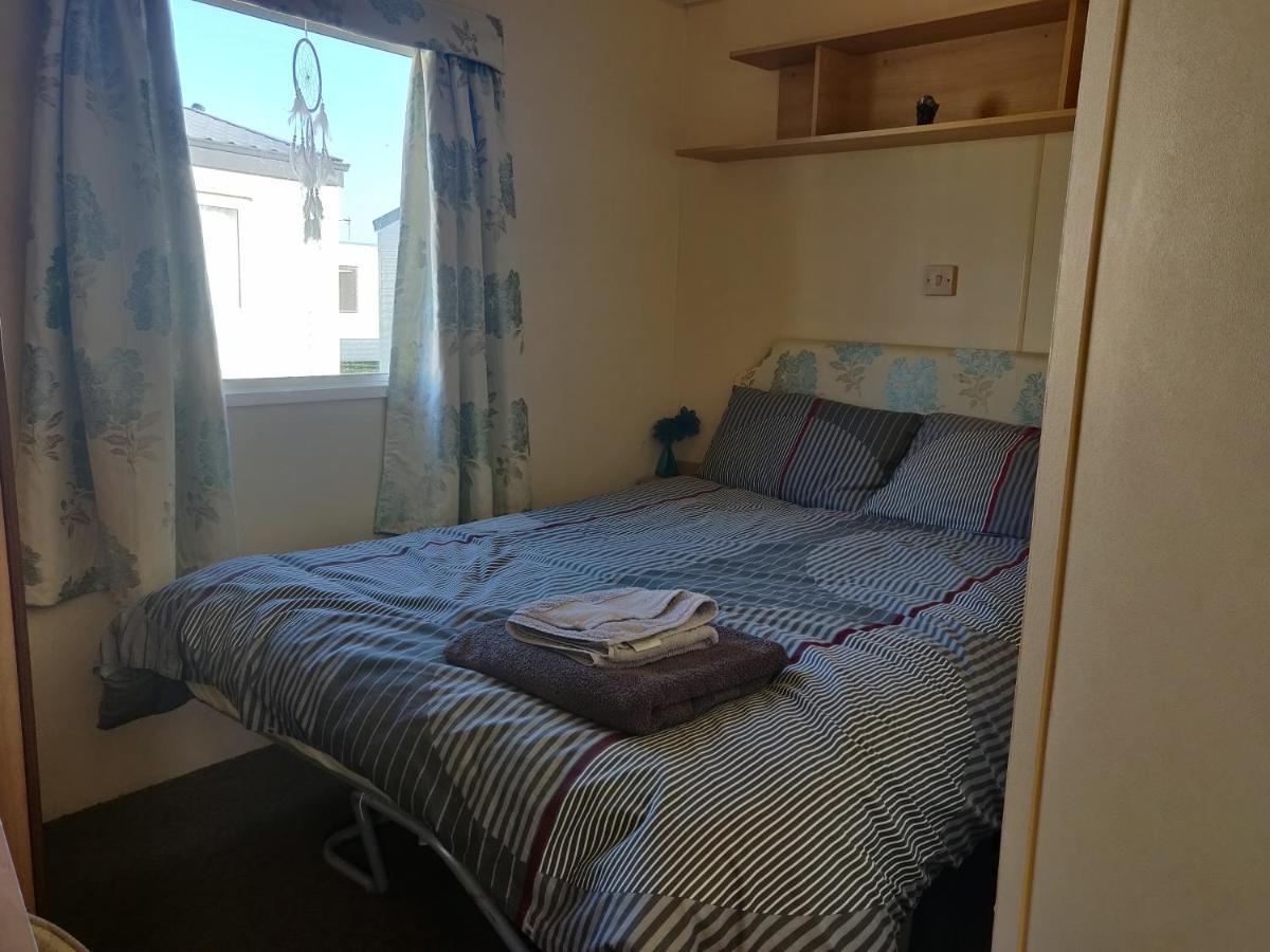 Nan'S Place Hotel Rhyl Eksteriør billede